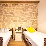 Holiday home In With Wifi