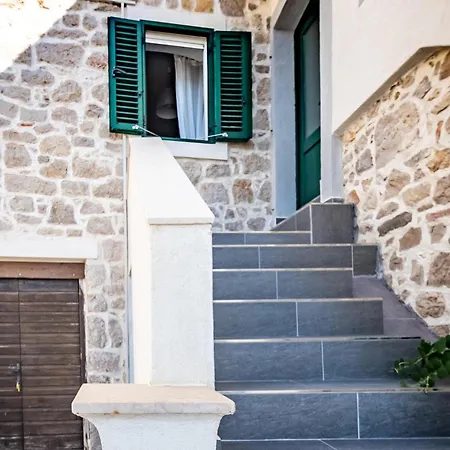 In With Wifi בטינה