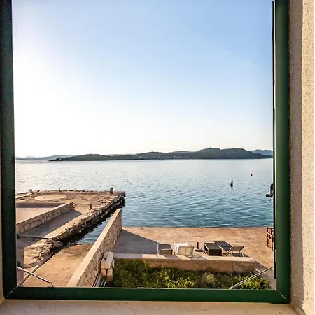 Vikendica In With Wifi