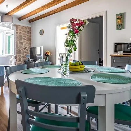 Vikendica In With Wifi